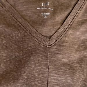 J Jill v- neck Tshirt